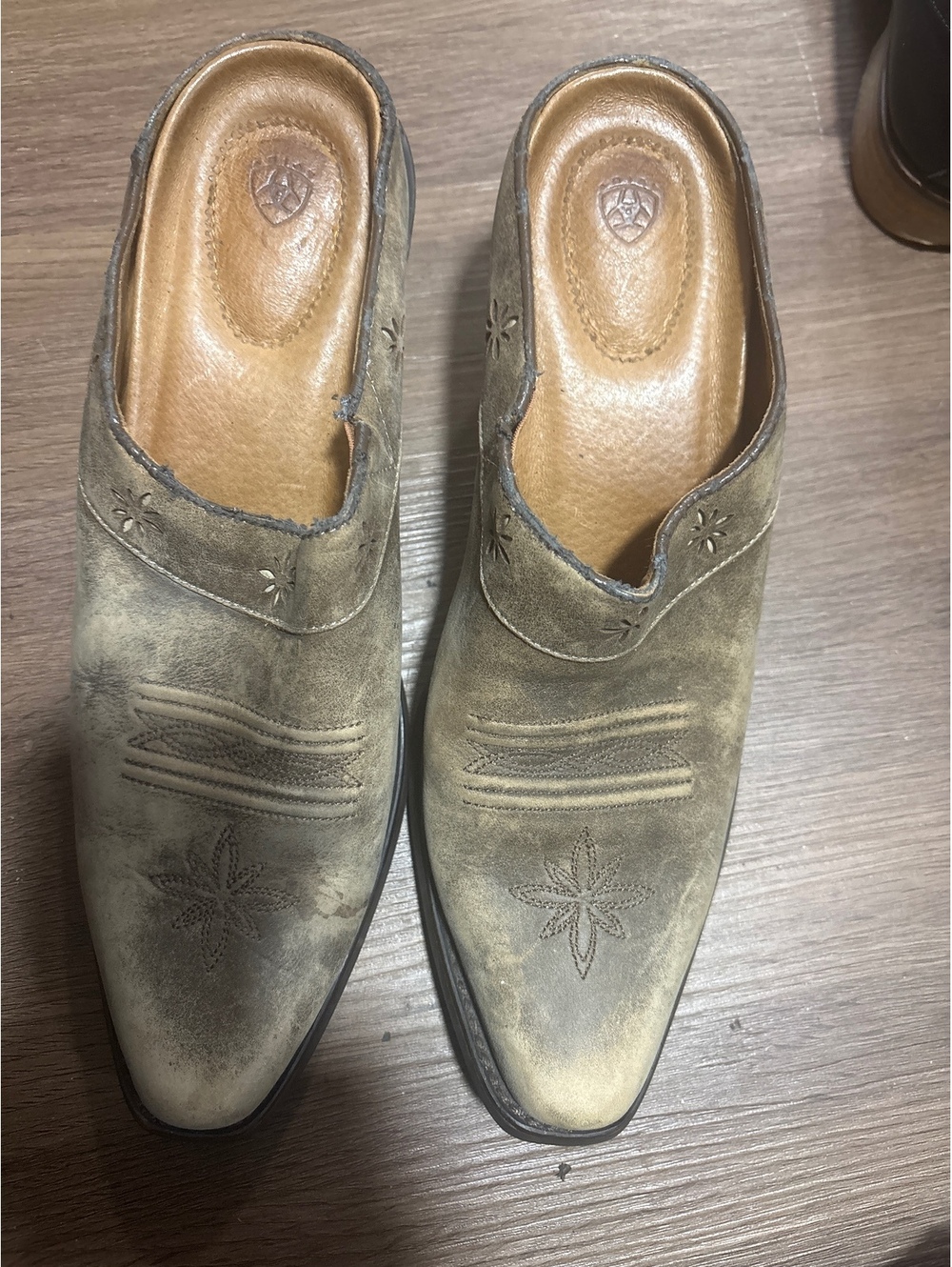 Ariat women desert star leather shoes size eight